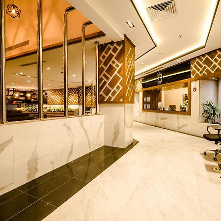 White Diamond Hotel Sari เจดดาห์ ภายนอก รูปภาพ